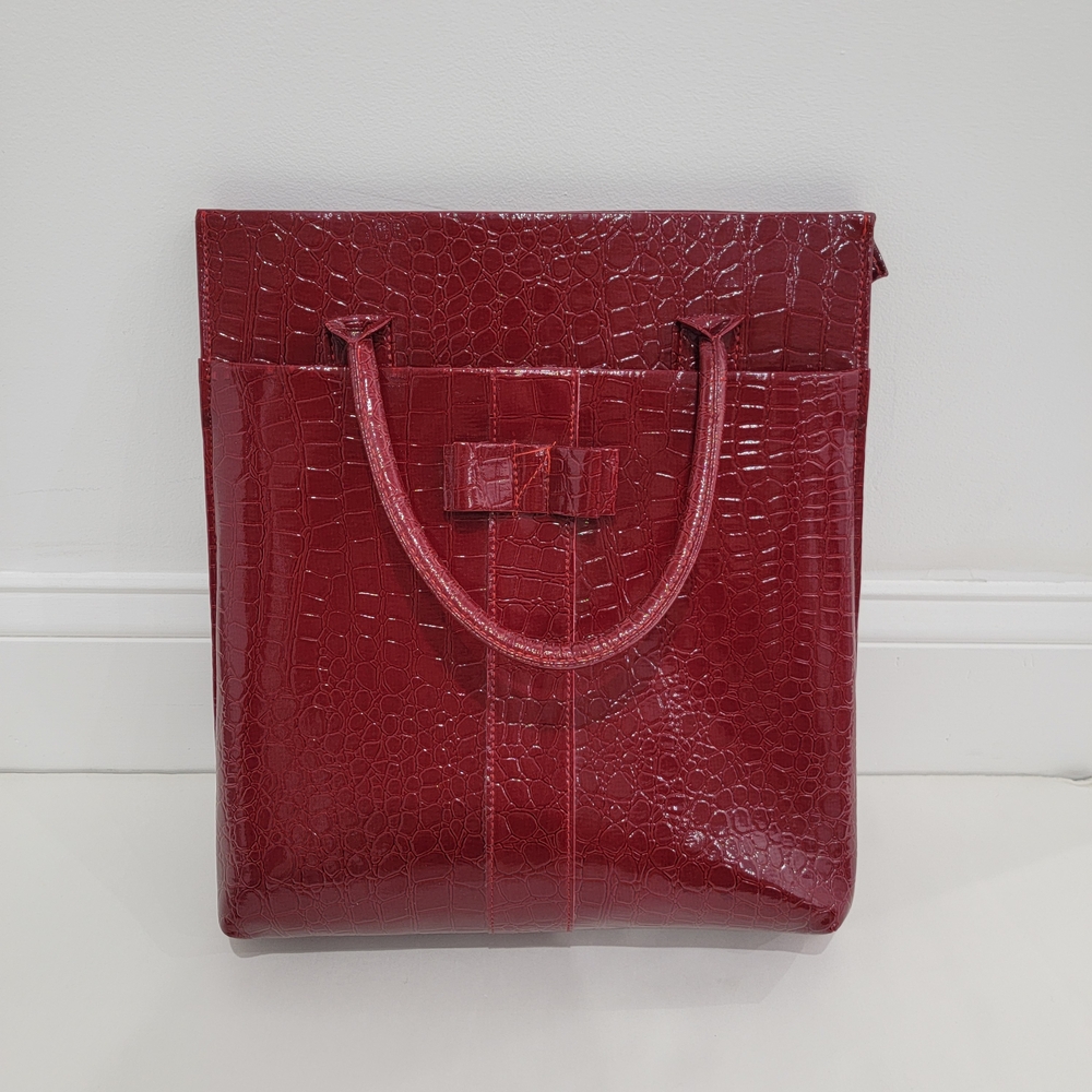 Chic Burgandy Crocodile-Embossed Tote Bag
